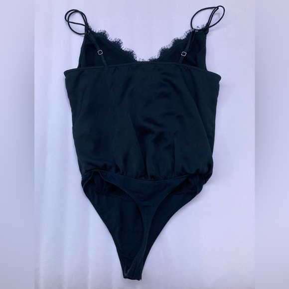 Abercrombie & Fitch Black Stain Floral Lace Sleeveless Bodysuit - Picture 10 of 10